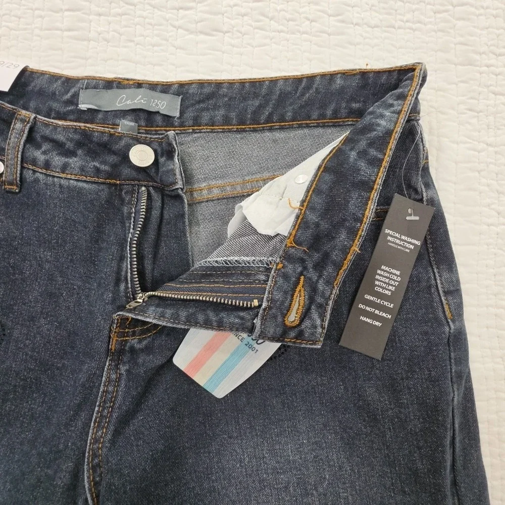 Cali 1850 Jeans Womens 9/29 Medium Wash Rhinestones NEW Wide Leg Relaxed NWT‎